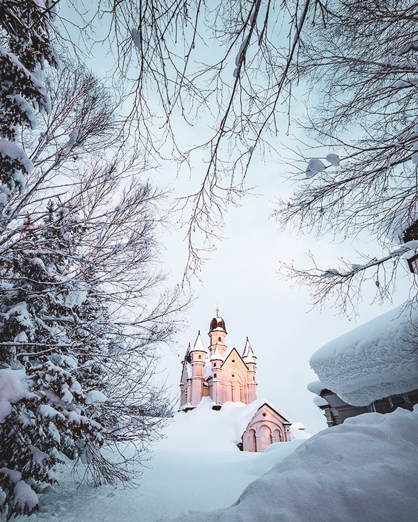 Snow Crystal Museum Hokkaido - Most Instagrammable Places in Hokkaido, Japan | Snow Crystal Museum, 雪の美術館, 札幌, Asahikawa, Hokkaido, Japan | Pink Lemonade Social Media Hobart Tasmania